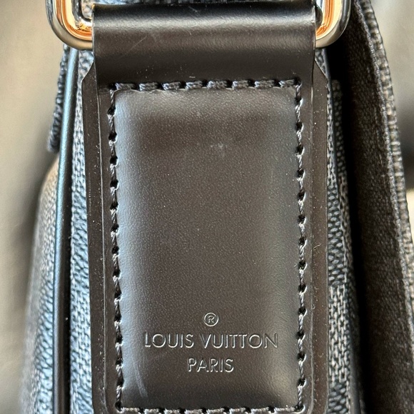 Authentic Louis Vuitton Damier Graphite District PM Messenger Bag - Picture 6 of 12